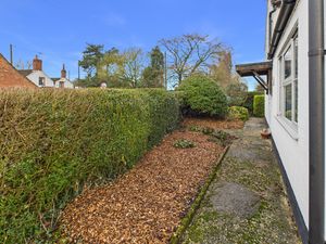 Frontage- click for photo gallery